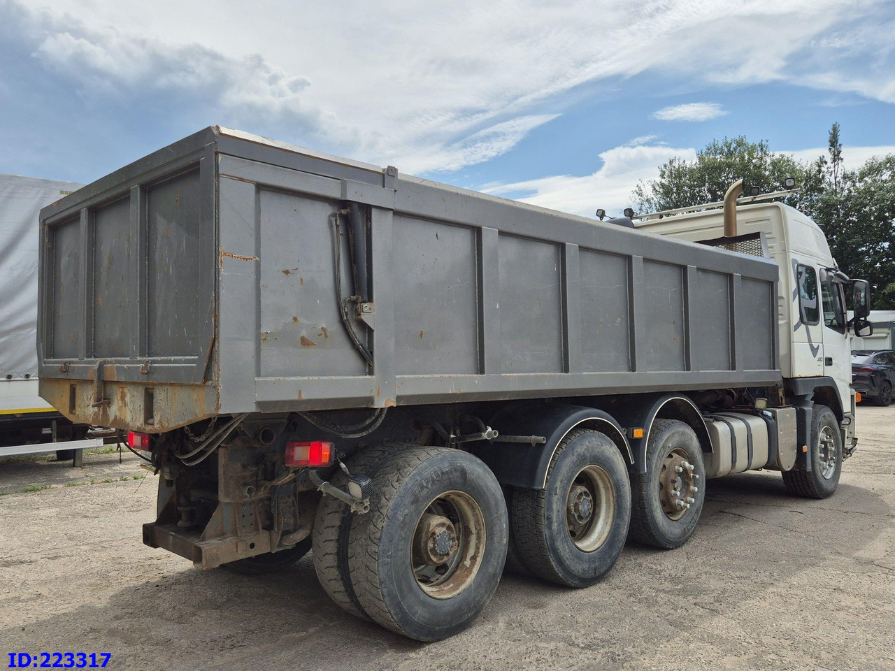 VOLVO FM13 480HP 8x4 (Big axle) - قلابات: صور 5 VOLVO FM13 480HP 8x4 (Big axle) - قلابات: صور 5
