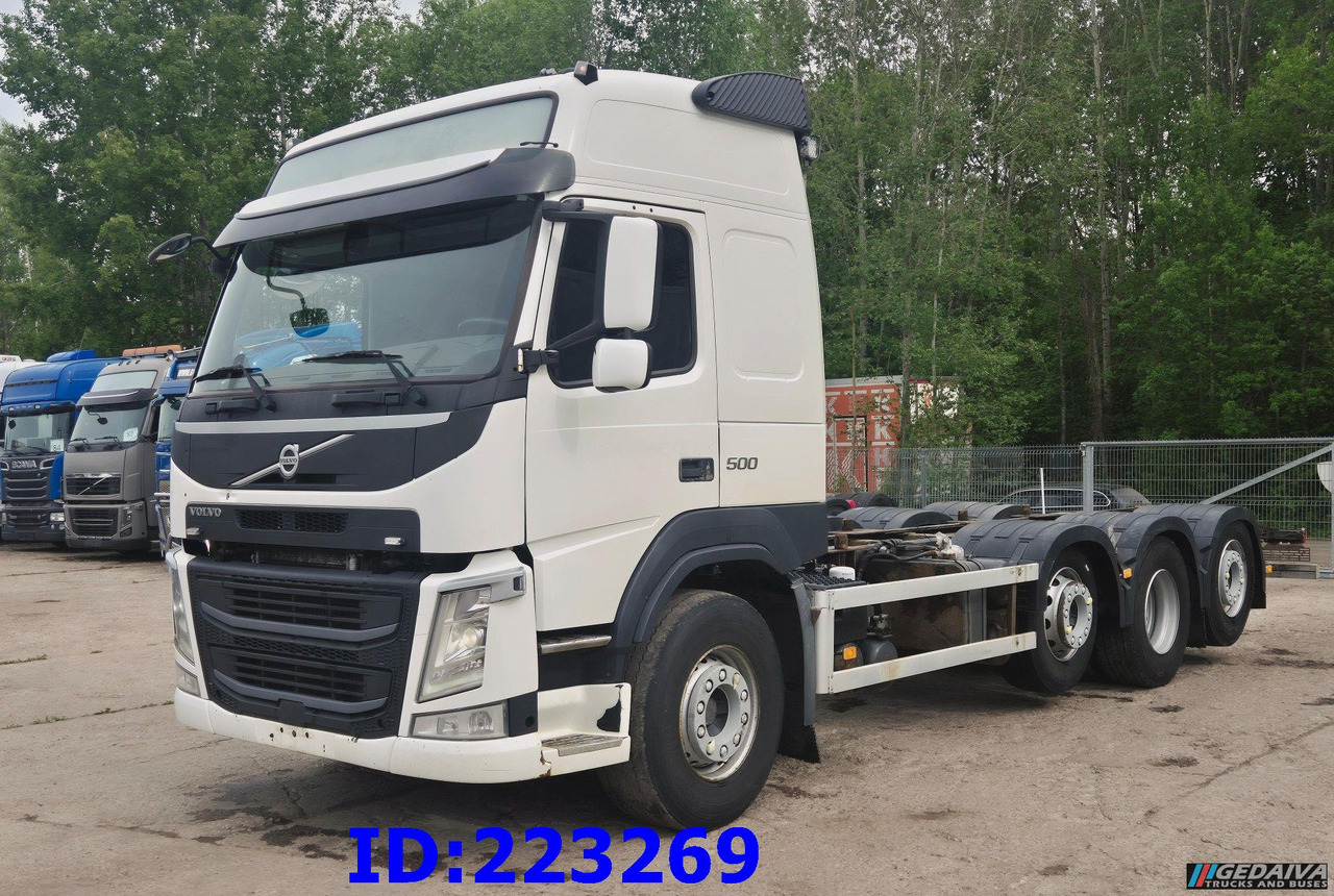 VOLVO FM13 500HP 8x2 (2 steering axels) - الشاسيه شاحنة: صور 1 VOLVO FM13 500HP 8x2 (2 steering axels) - الشاسيه شاحنة: صور 1