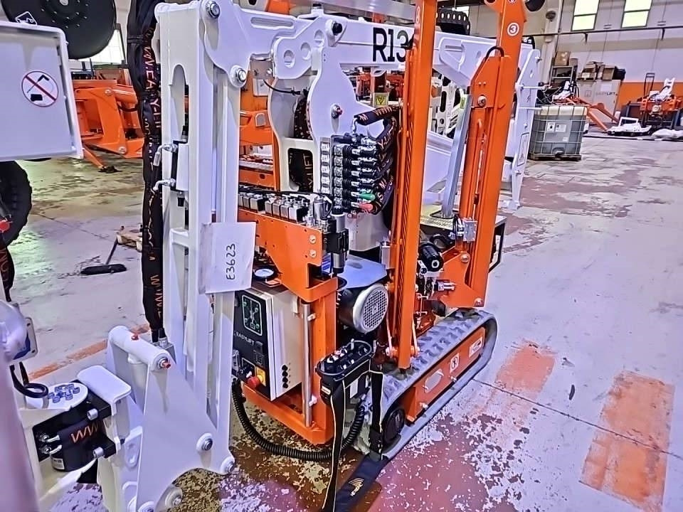 EasyLift R130 - رافعات سلة مفصلية: صور 3 EasyLift R130 - رافعات سلة مفصلية: صور 3