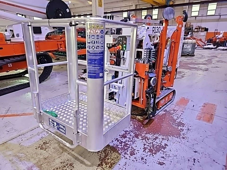 EasyLift R130  - رافعات سلة مفصلية: صور 4 EasyLift R130  - رافعات سلة مفصلية: صور 4