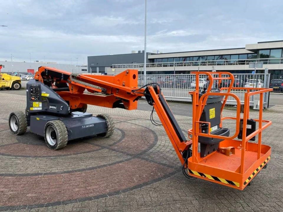 JLG M 450 AJ - رافعات سلة مفصلية: صور 1 JLG M 450 AJ - رافعات سلة مفصلية: صور 1