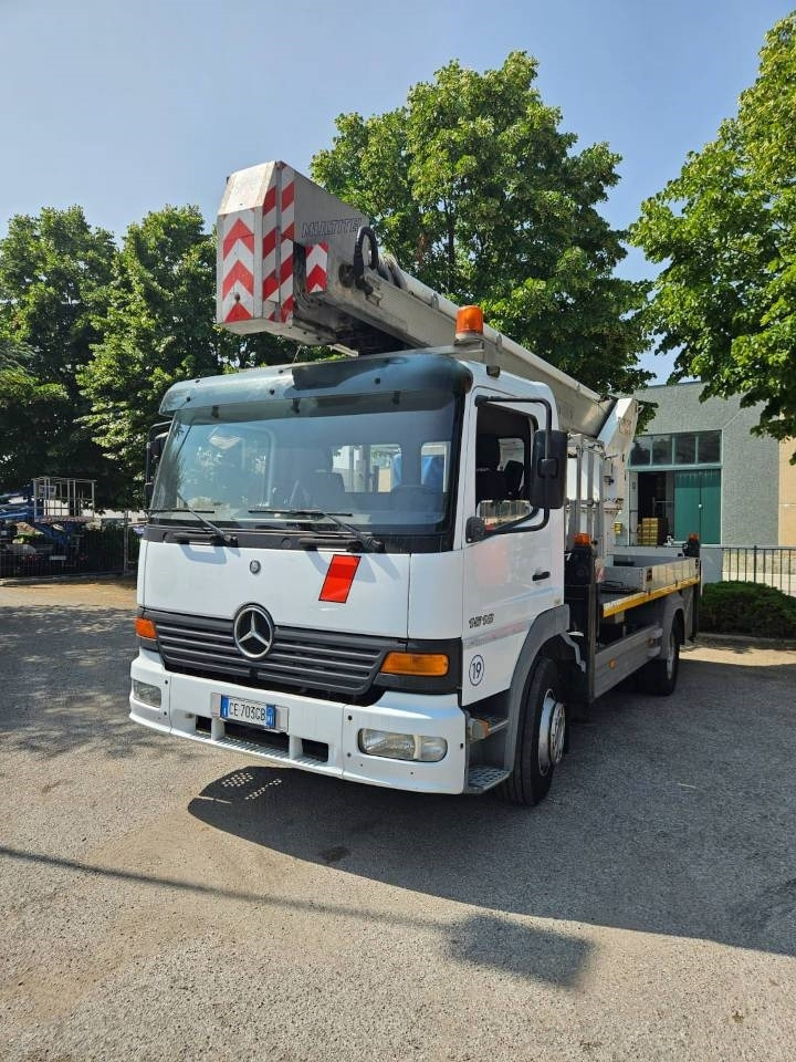 مصاعد الازدهار محمولة على شاحنة Multitel J328.200 ALU EF: صور 31 مصاعد الازدهار محمولة على شاحنة Multitel J328.200 ALU EF: صور 31