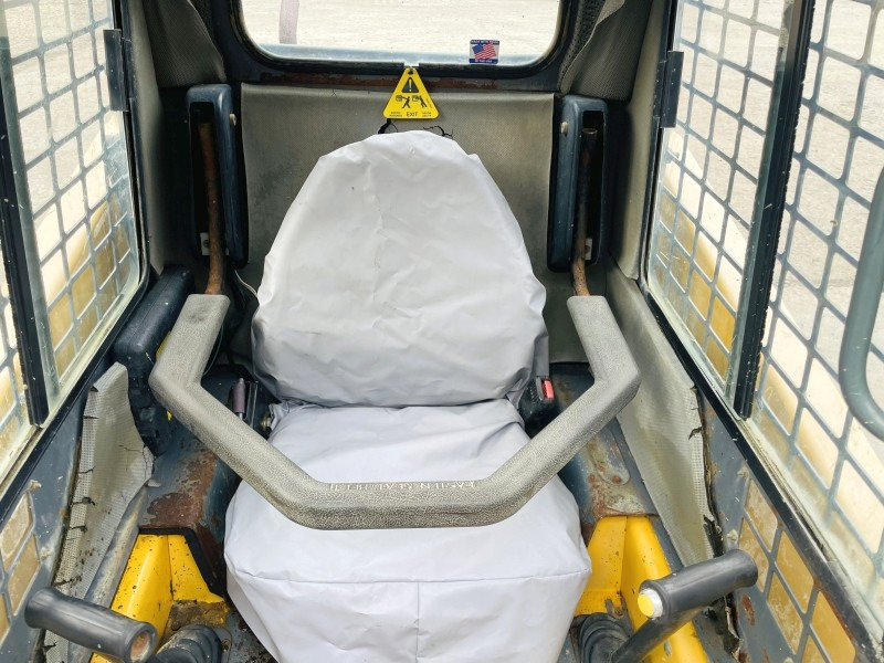 Gehl SL4240 (3746) - شيول صغير: صور 5 Gehl SL4240 (3746) - شيول صغير: صور 5