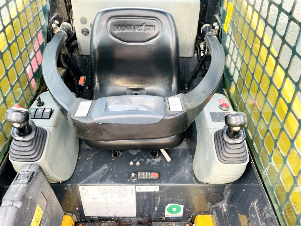 Komatsu SK714 (3906) - شيول صغير: صور 5 Komatsu SK714 (3906) - شيول صغير: صور 5