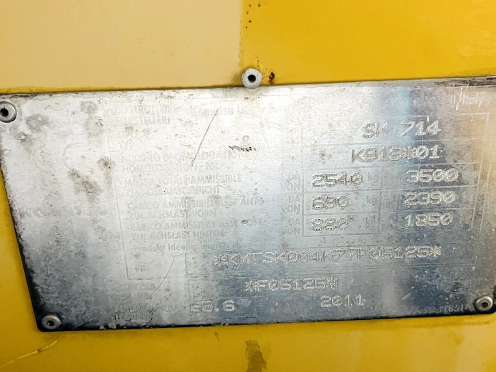 Komatsu SK714 (3906) - شيول صغير: صور 3 Komatsu SK714 (3906) - شيول صغير: صور 3