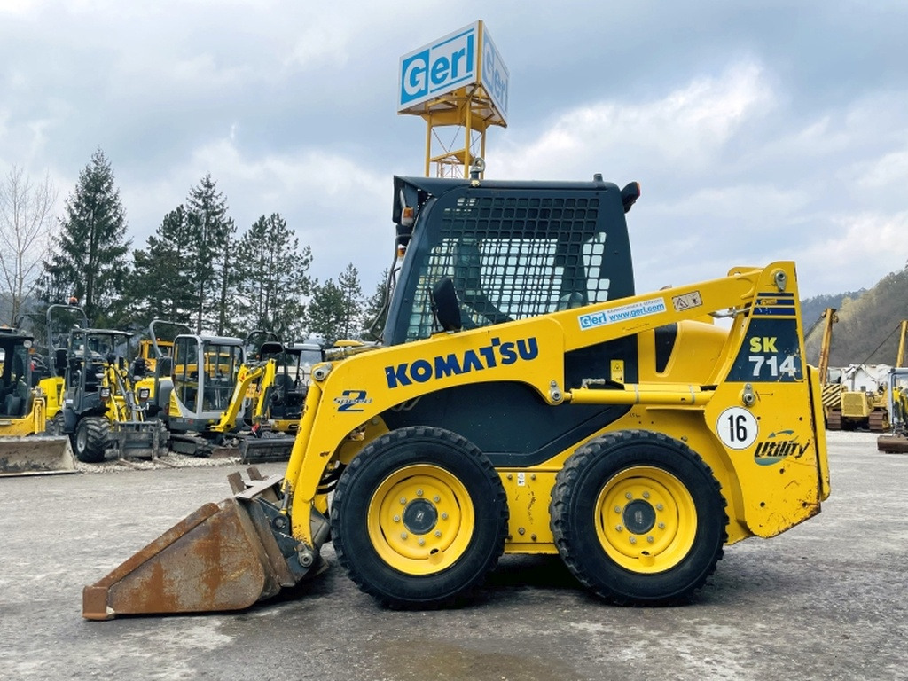 Komatsu SK714-5 (3947) - شيول صغير: صور 1 Komatsu SK714-5 (3947) - شيول صغير: صور 1