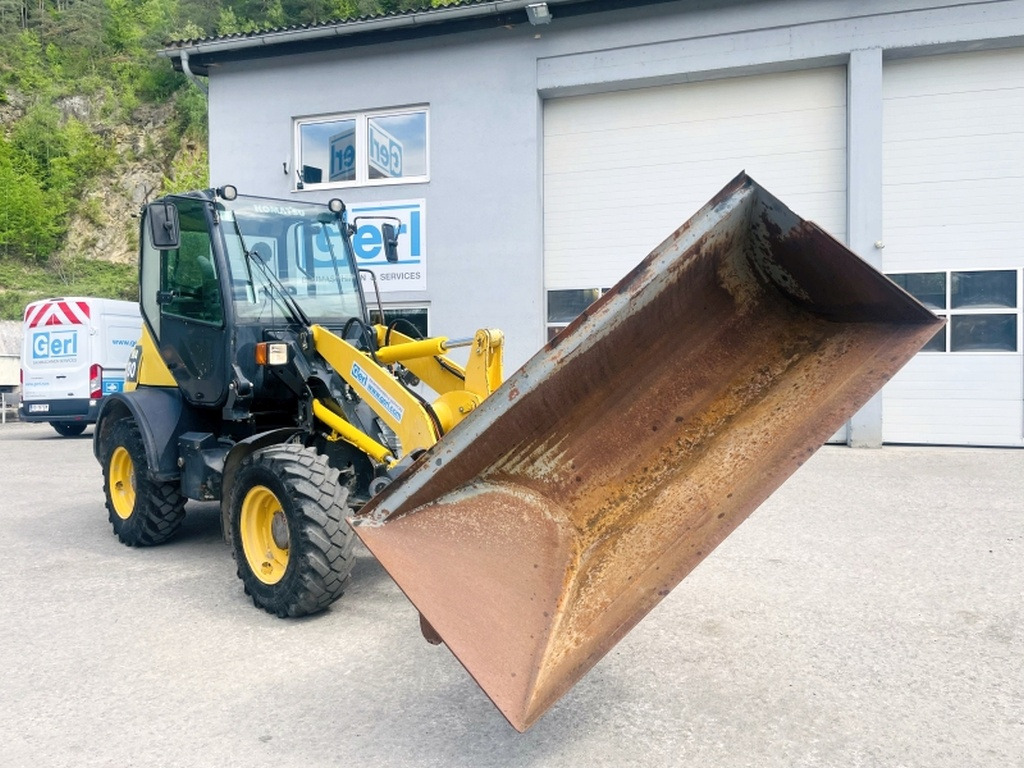 Komatsu WA80-6 (3991) - اللودر بعجل: صور 2 Komatsu WA80-6 (3991) - اللودر بعجل: صور 2