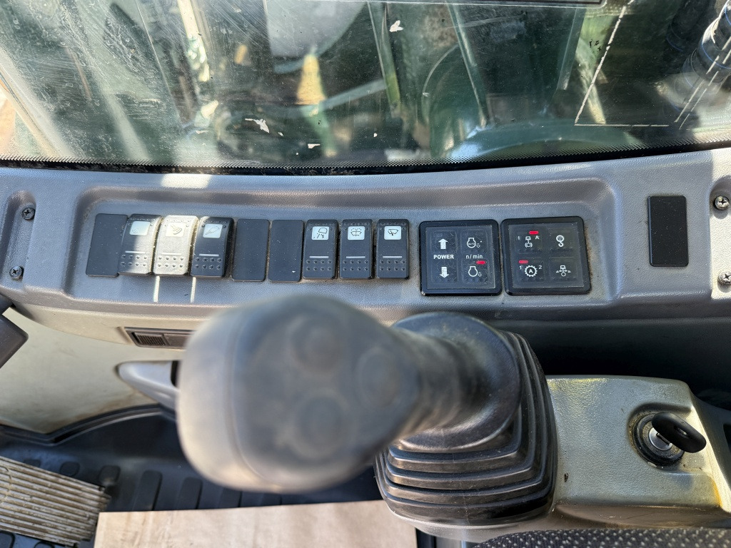 جديد حفارة على عجلات New Holland MH-Plus (111695): صور 12 جديد حفارة على عجلات New Holland MH-Plus (111695): صور 12