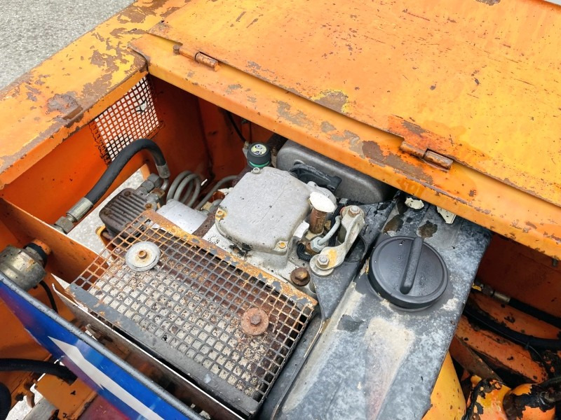 موزع الأسفلت Strassmayr S-12-1000-G-HHY (3859): صور 9 موزع الأسفلت Strassmayr S-12-1000-G-HHY (3859): صور 9