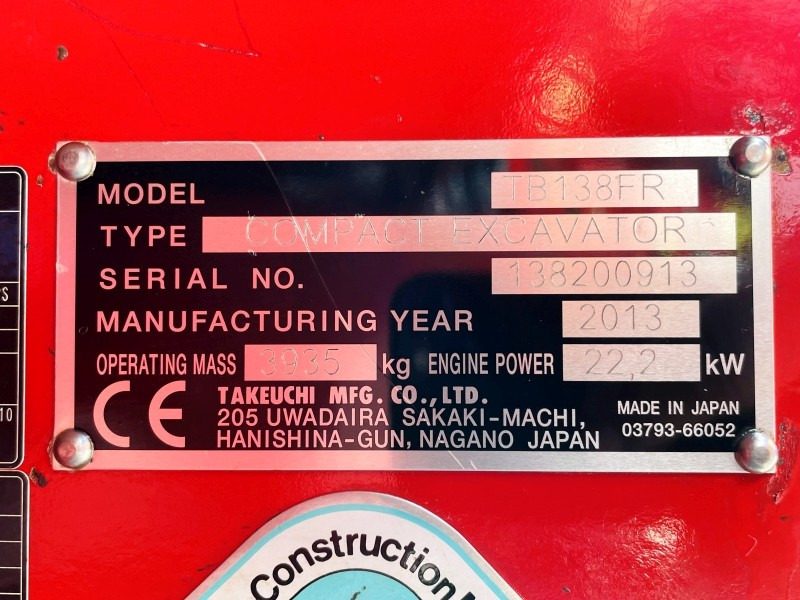 Takeuchi TB138FR (3775) - حفارة مصغرة: صور 3 Takeuchi TB138FR (3775) - حفارة مصغرة: صور 3