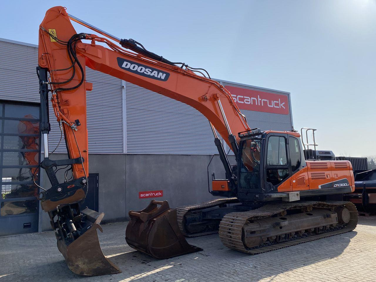 Doosan DX300LC-5 - حفارات زحافة: صور 1 Doosan DX300LC-5 - حفارات زحافة: صور 1