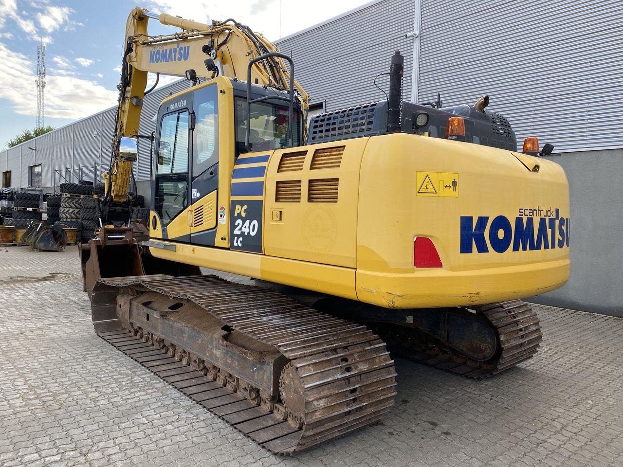 Komatsu PC240LC-11 - حفارات زحافة: صور 2 Komatsu PC240LC-11 - حفارات زحافة: صور 2