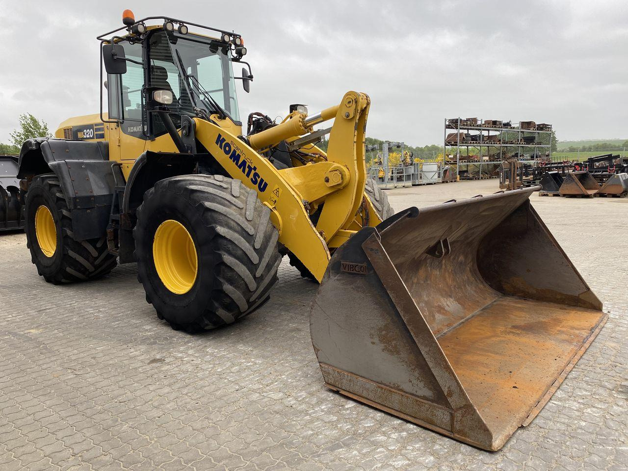 Komatsu WA320-7 - اللودر بعجل: صور 5 Komatsu WA320-7 - اللودر بعجل: صور 5