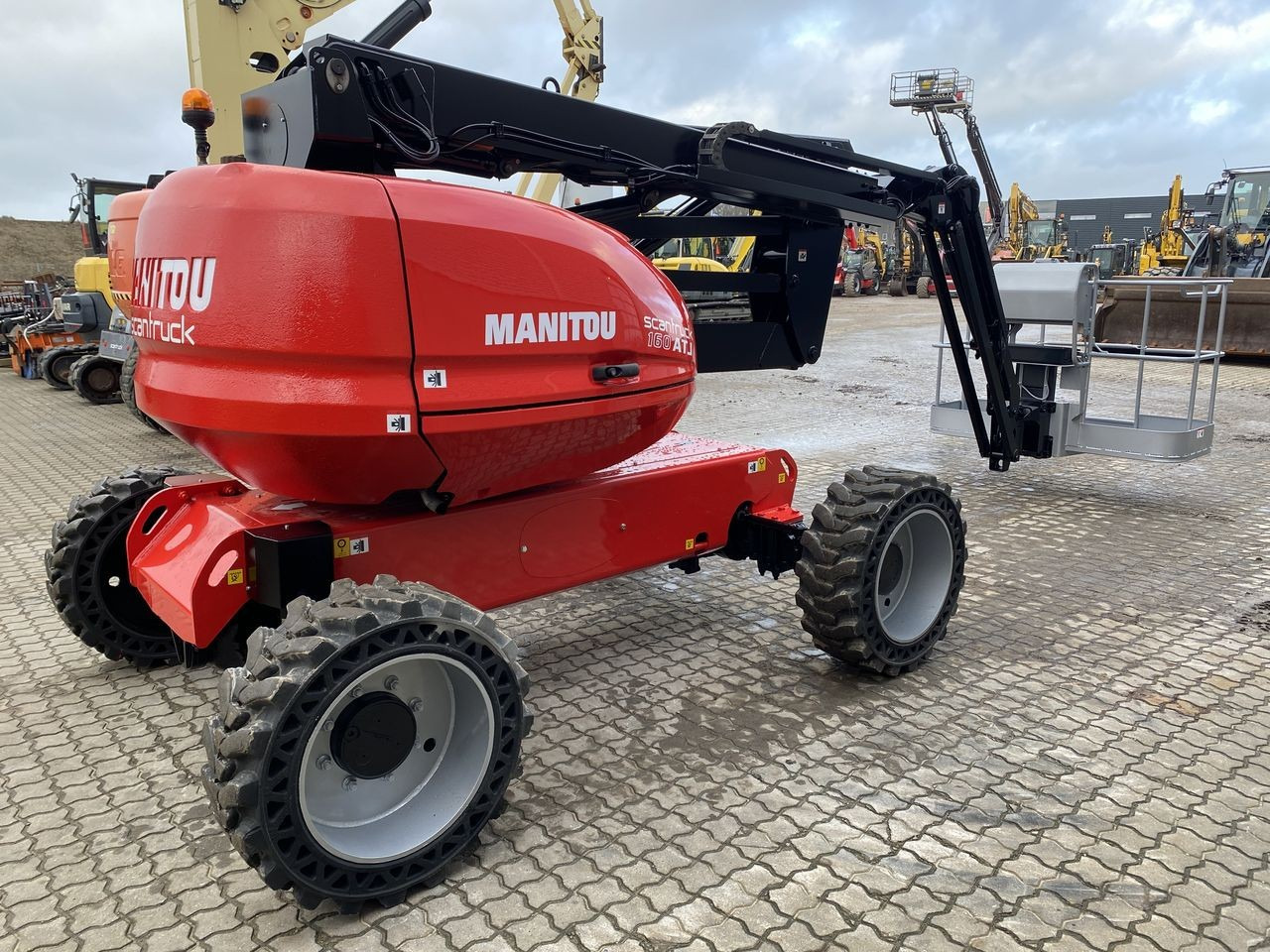 Manitou 160ATJ RC - رافعات سلة مفصلية: صور 4 Manitou 160ATJ RC - رافعات سلة مفصلية: صور 4