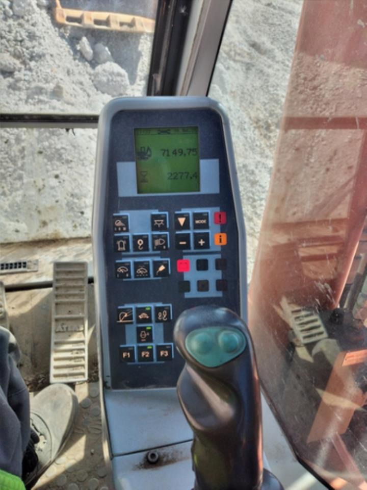 Terex TC240LC - حفارات زحافة: صور 5 Terex TC240LC - حفارات زحافة: صور 5