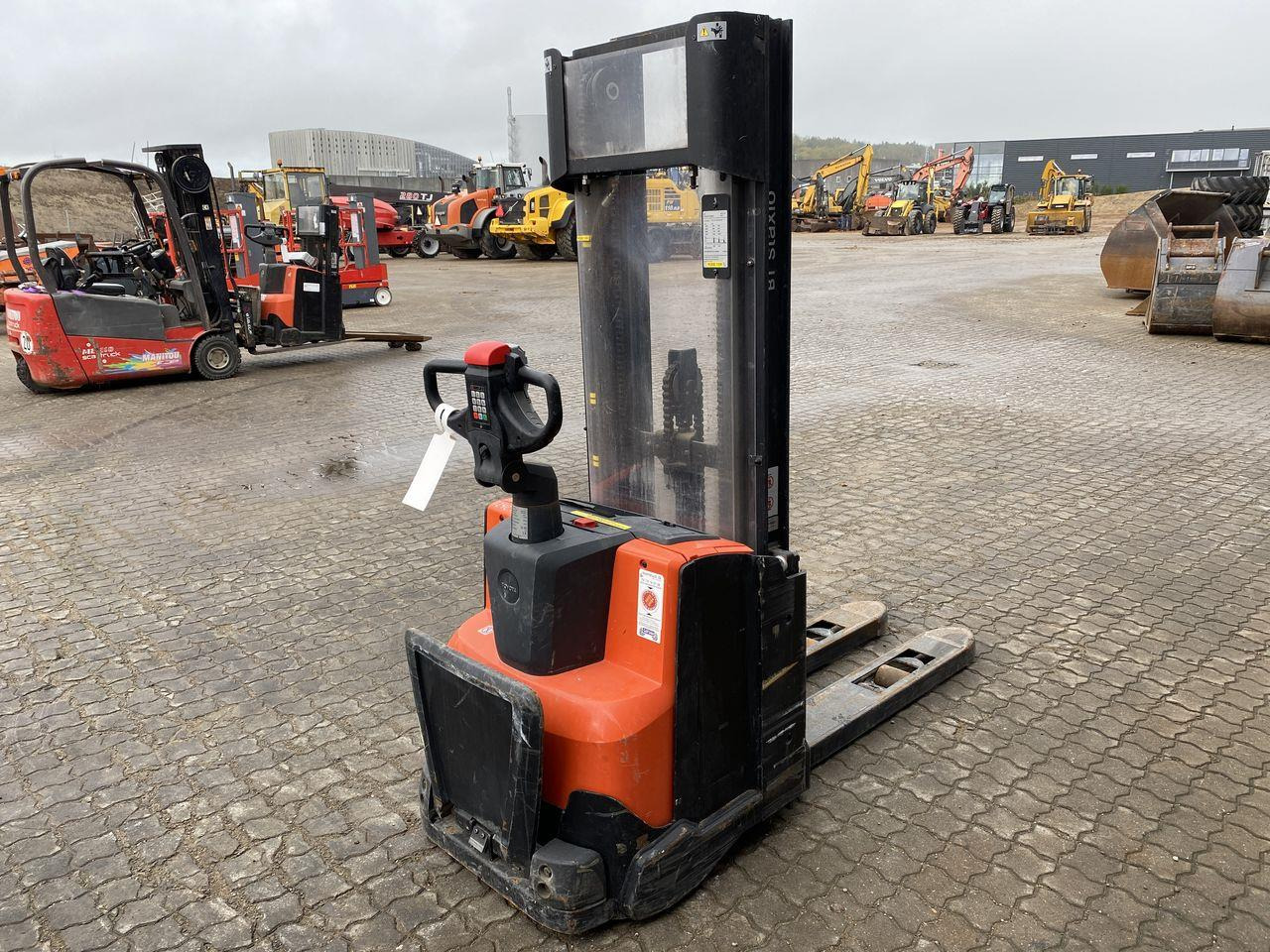 Toyota BT Staxio - معدات المستودعات: صور 5 Toyota BT Staxio - معدات المستودعات: صور 5