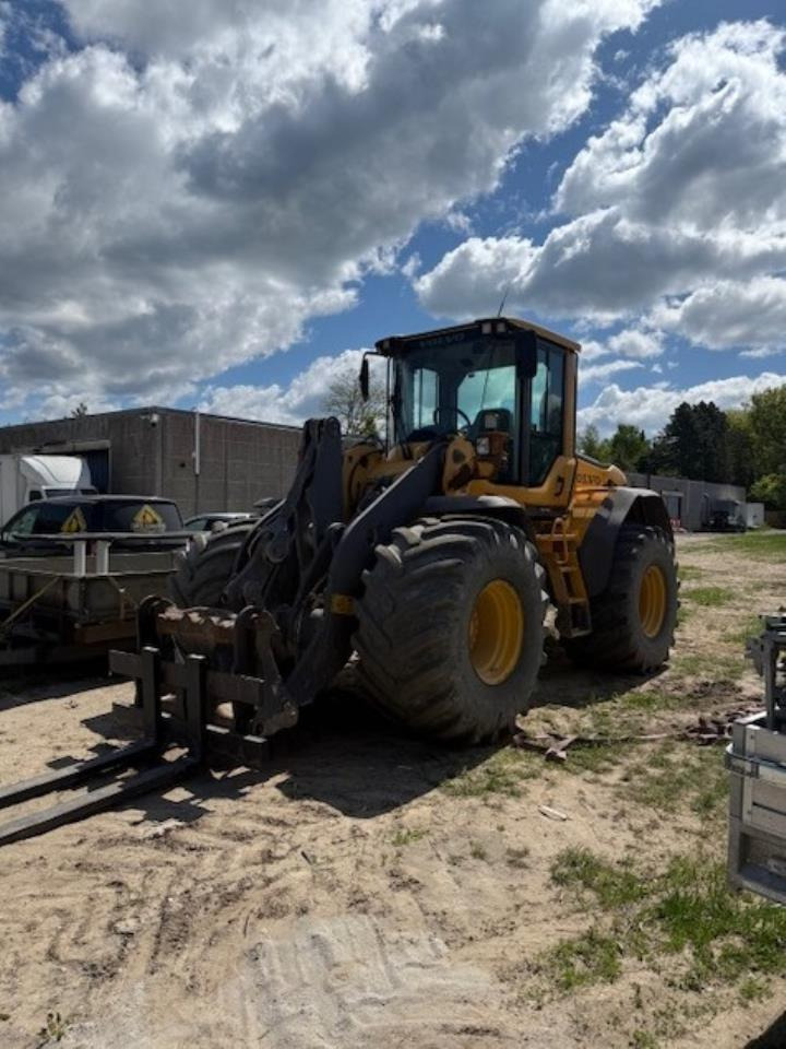 Volvo L90F - اللودر بعجل: صور 1 Volvo L90F - اللودر بعجل: صور 1