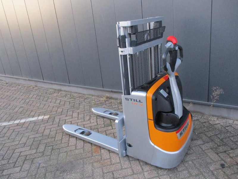 Still EXV12 - معدات الرفع منخفض المستوى: صور 3 Still EXV12 - معدات الرفع منخفض المستوى: صور 3