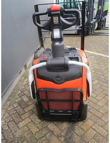 Toyota LPE 250 - معدات الرفع منخفض المستوى: صور 4 Toyota LPE 250 - معدات الرفع منخفض المستوى: صور 4