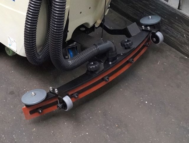 DEC SM245E - ماكينة فرك وتجفيف: صور 4 DEC SM245E - ماكينة فرك وتجفيف: صور 4