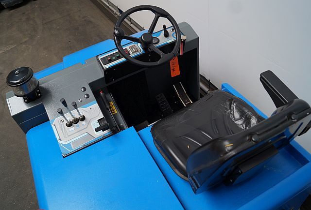 Isal PB155 LPG - كناسة المناطق الصناعية: صور 3 Isal PB155 LPG - كناسة المناطق الصناعية: صور 3