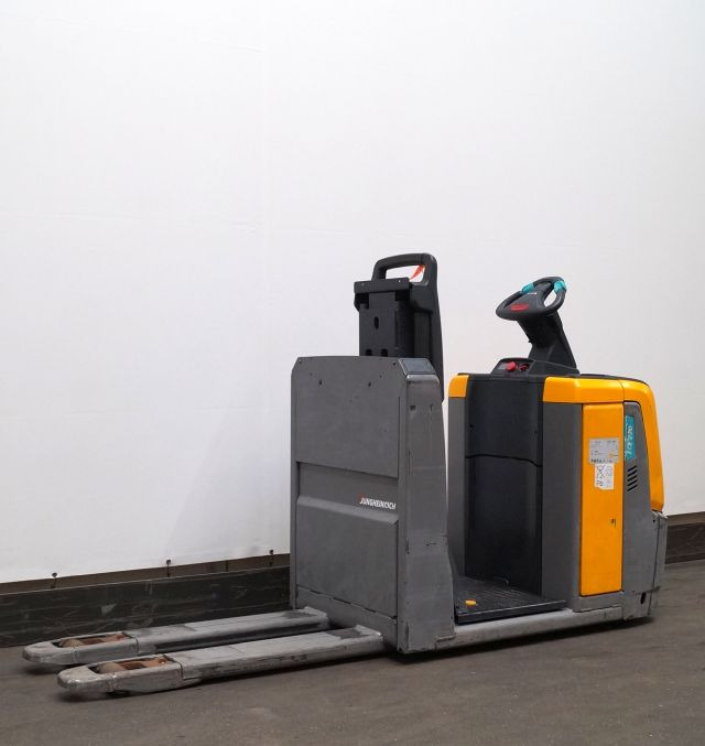 Jungheinrich ECE220HP - رافعات ترتيب البضائع: صور 1 Jungheinrich ECE220HP - رافعات ترتيب البضائع: صور 1