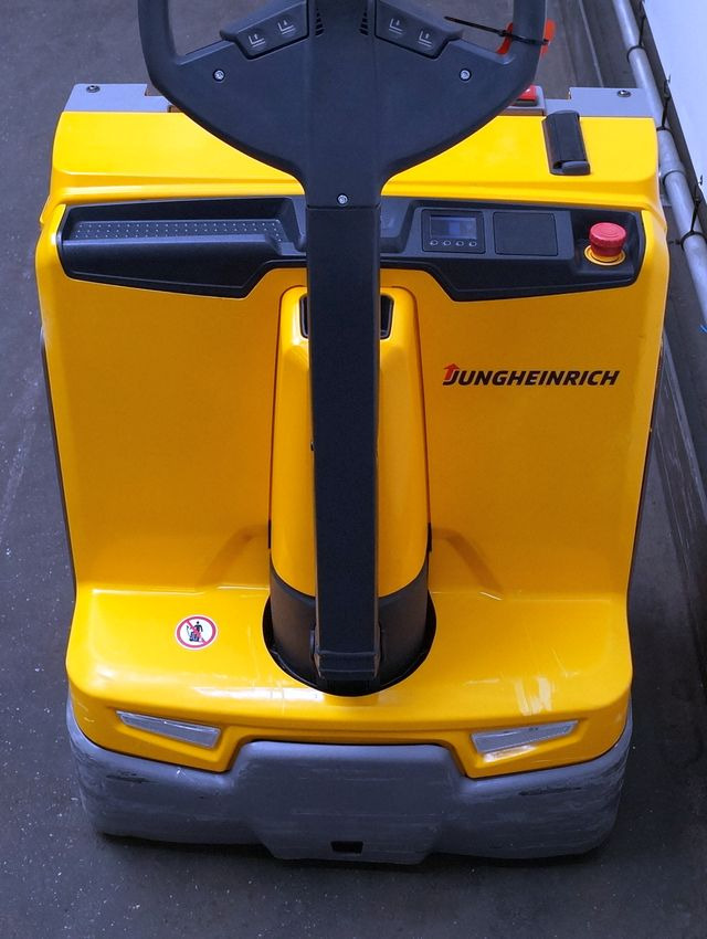 Jungheinrich EJE C20 - معدات تكديس: صور 3 Jungheinrich EJE C20 - معدات تكديس: صور 3