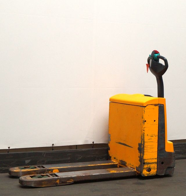 Jungheinrich EJE116 - معدات الرفع منخفض المستوى: صور 1 Jungheinrich EJE116 - معدات الرفع منخفض المستوى: صور 1