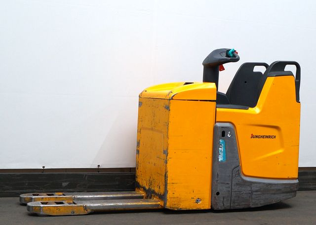 Jungheinrich ERE225 - معدات الرفع منخفض المستوى: صور 1 Jungheinrich ERE225 - معدات الرفع منخفض المستوى: صور 1