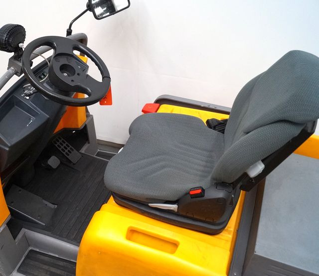 Jungheinrich EZS570 - جرار السحب الكهربائي: صور 5 Jungheinrich EZS570 - جرار السحب الكهربائي: صور 5