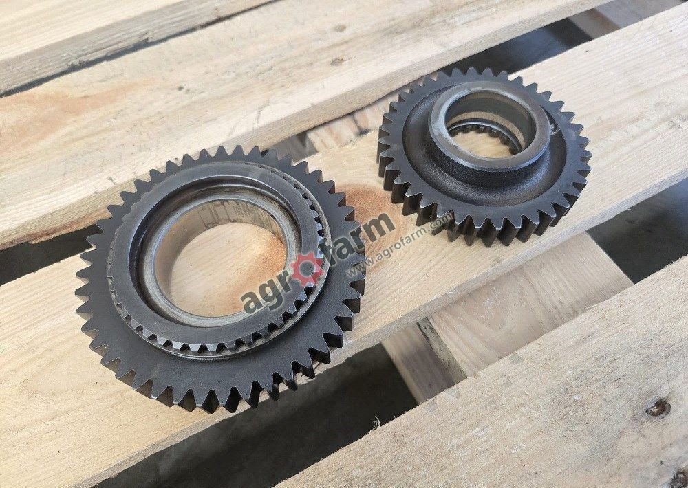 Koła zębate WOM z44x36 Vario ML90, Fendt 516, 514 - علبة التروس: صور 2 Koła zębate WOM z44x36 Vario ML90, Fendt 516, 514 - علبة التروس: صور 2
