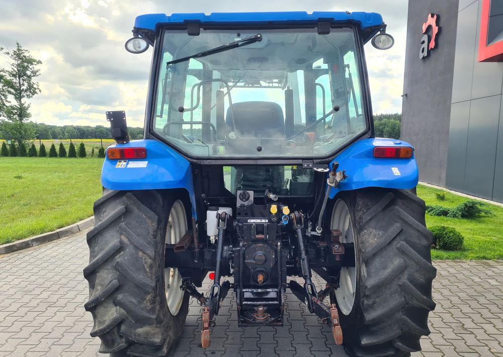 New Holland T5040 - جرار: صور 5 New Holland T5040 - جرار: صور 5