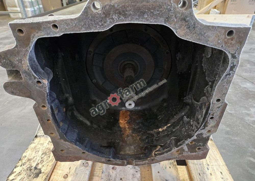 Skrzynia biegów Massey Ferguson 5609 - علبة التروس: صور 4 Skrzynia biegów Massey Ferguson 5609 - علبة التروس: صور 4