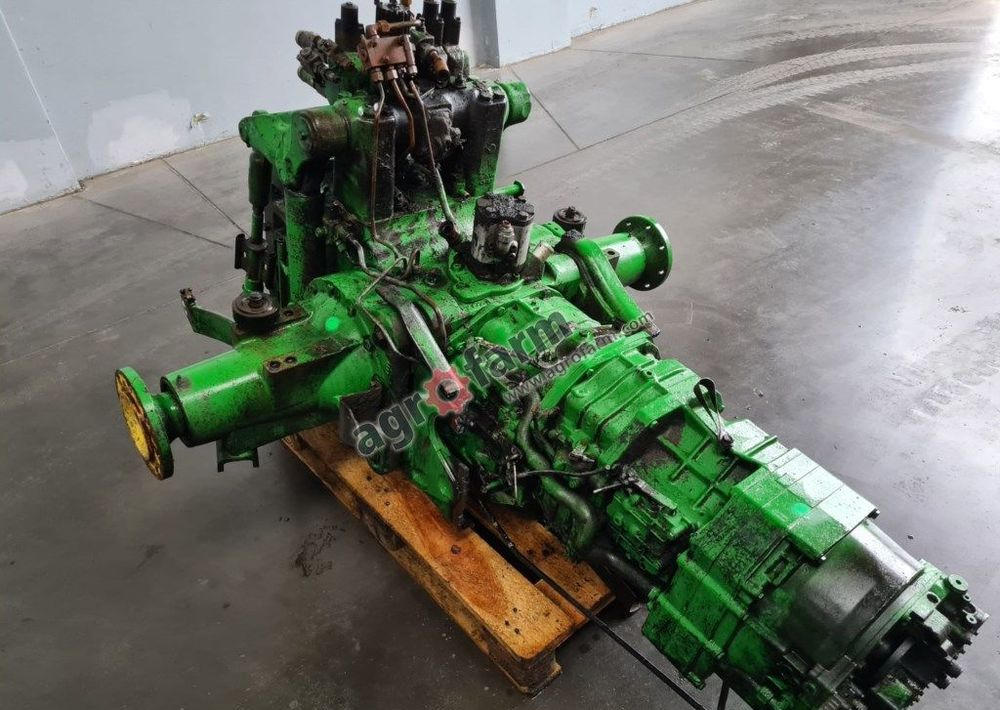 Skrzynia biegów, most tylny John Deere 6320 - علبة التروس: صور 3 Skrzynia biegów, most tylny John Deere 6320 - علبة التروس: صور 3