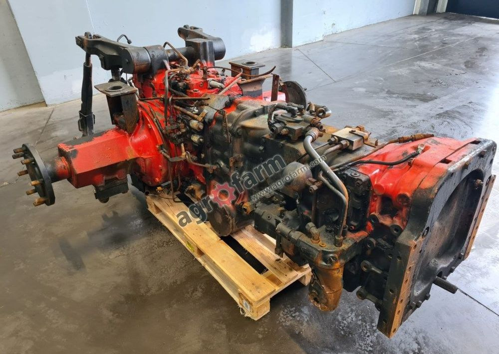 Skrzynia biegów, most tylny McCormick MTX 155 - علبة التروس: صور 1 Skrzynia biegów, most tylny McCormick MTX 155 - علبة التروس: صور 1