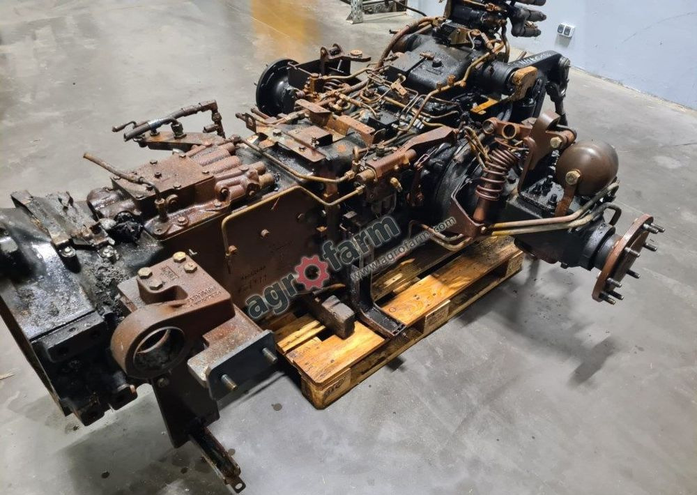 Skrzynia biegów, most tylny, New Holland T6.180 - علبة التروس: صور 2 Skrzynia biegów, most tylny, New Holland T6.180 - علبة التروس: صور 2