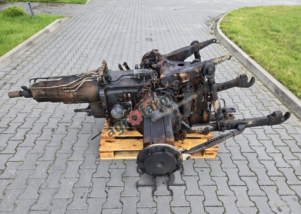 Skrzynia biegów, most tylny Valtra N91 TB07881 - علبة التروس: صور 2 Skrzynia biegów, most tylny Valtra N91 TB07881 - علبة التروس: صور 2