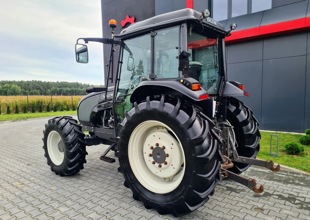 Valtra A93 - جرار: صور 2 Valtra A93 - جرار: صور 2