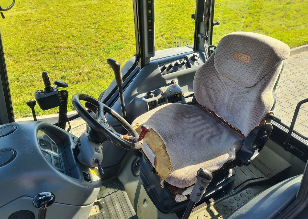 Valtra A95 - جرار: صور 5 Valtra A95 - جرار: صور 5