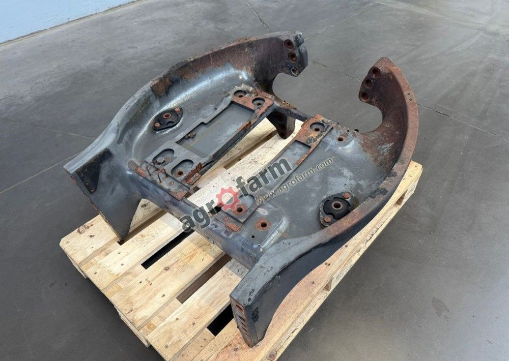 Wspornik przedniego mostu Claas Axion 870 850 810 - هيكل السيارة الخارجية: صور 2 Wspornik przedniego mostu Claas Axion 870 850 810 - هيكل السيارة الخارجية: صور 2