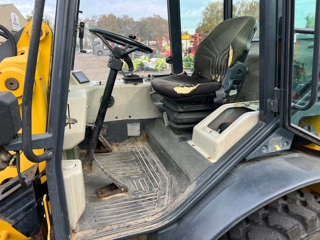 اللودر بعجل Kramer 318: صور 11 اللودر بعجل Kramer 318: صور 11