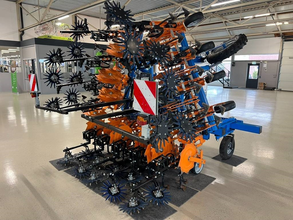 Schmotzer KHR 12x45 schoffel - ال معدات حراثه: صور 4 Schmotzer KHR 12x45 schoffel - ال معدات حراثه: صور 4