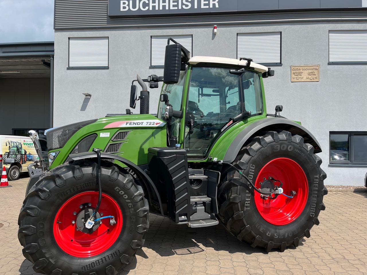 Fendt 722 Vario S4 ProfiPlus - جرار: صور 1 Fendt 722 Vario S4 ProfiPlus - جرار: صور 1