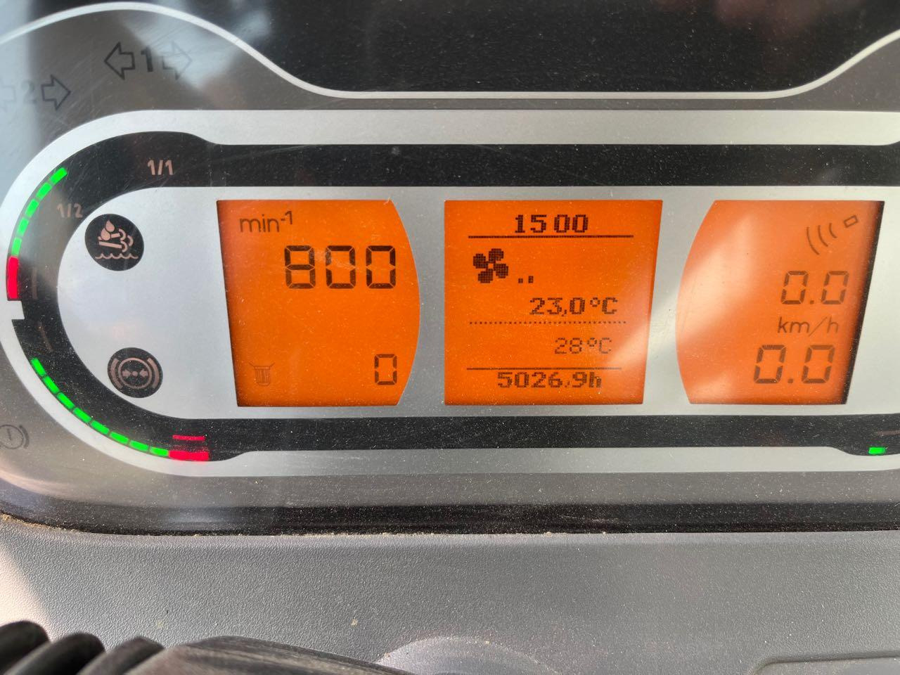 Fendt 722 Vario S4 ProfiPlus إيجار Fendt 722 Vario S4 ProfiPlus: صور 9 Fendt 722 Vario S4 ProfiPlus إيجار Fendt 722 Vario S4 ProfiPlus: صور 9