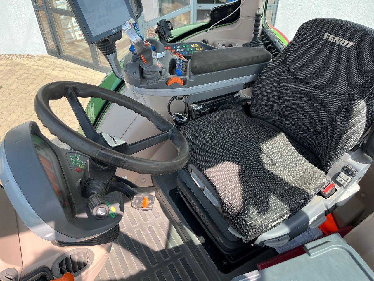 Fendt 722 Vario S4 ProfiPlus إيجار Fendt 722 Vario S4 ProfiPlus: صور 8 Fendt 722 Vario S4 ProfiPlus إيجار Fendt 722 Vario S4 ProfiPlus: صور 8