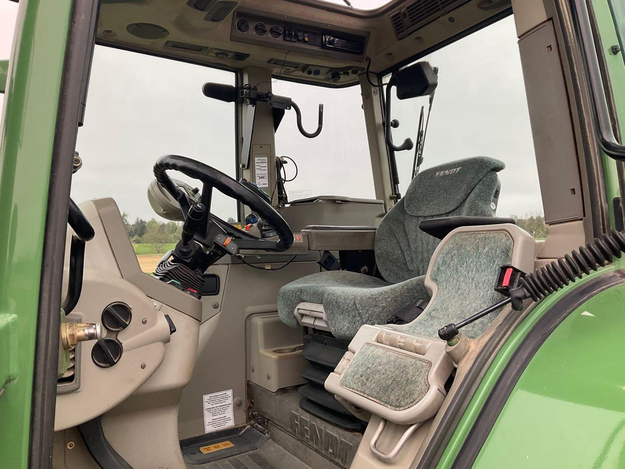 Fendt Vario 818 - جرار: صور 4 Fendt Vario 818 - جرار: صور 4