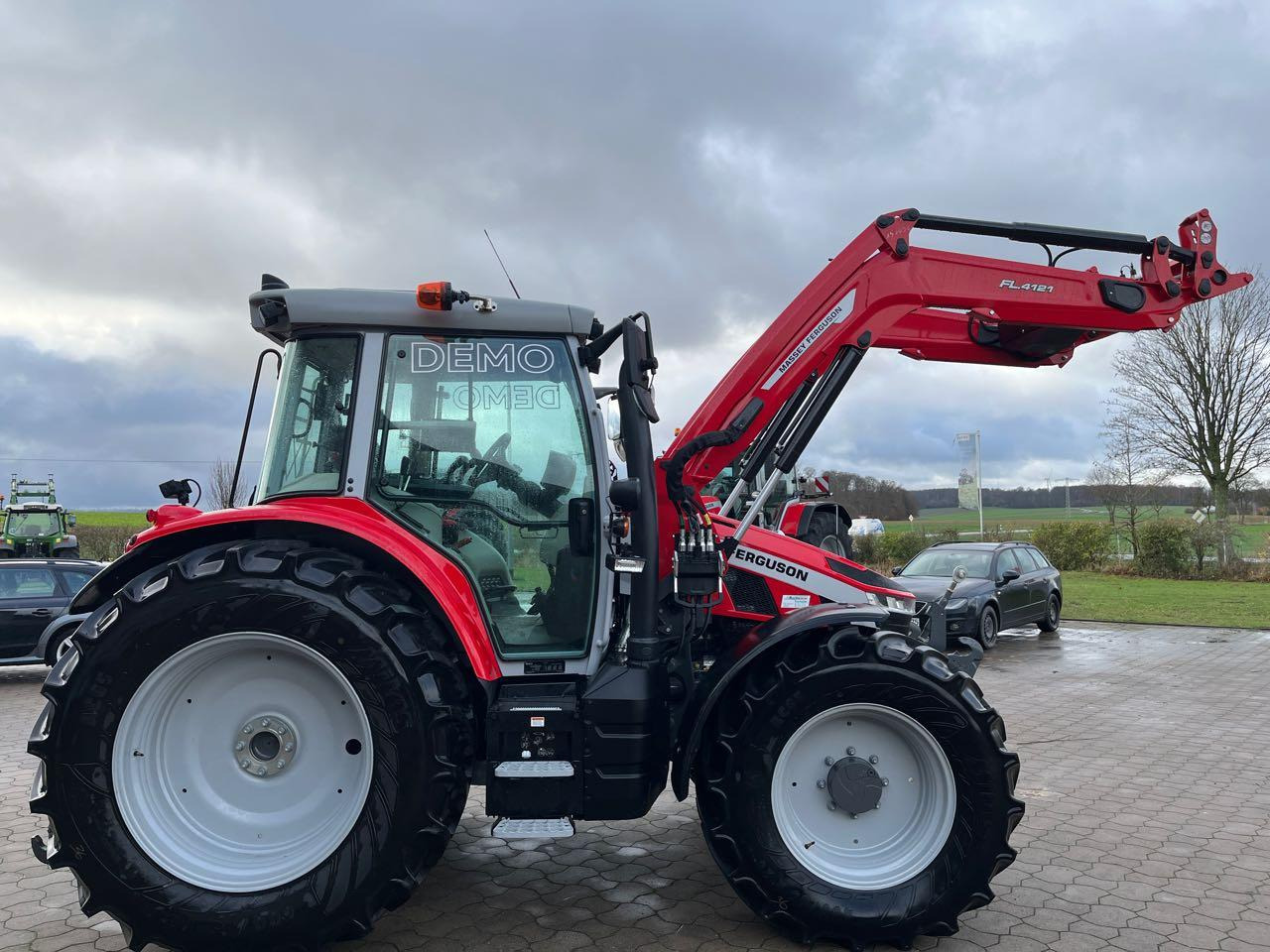 Massey Ferguson 5S. 125 Dyna-6 - جرار: صور 2 Massey Ferguson 5S. 125 Dyna-6 - جرار: صور 2