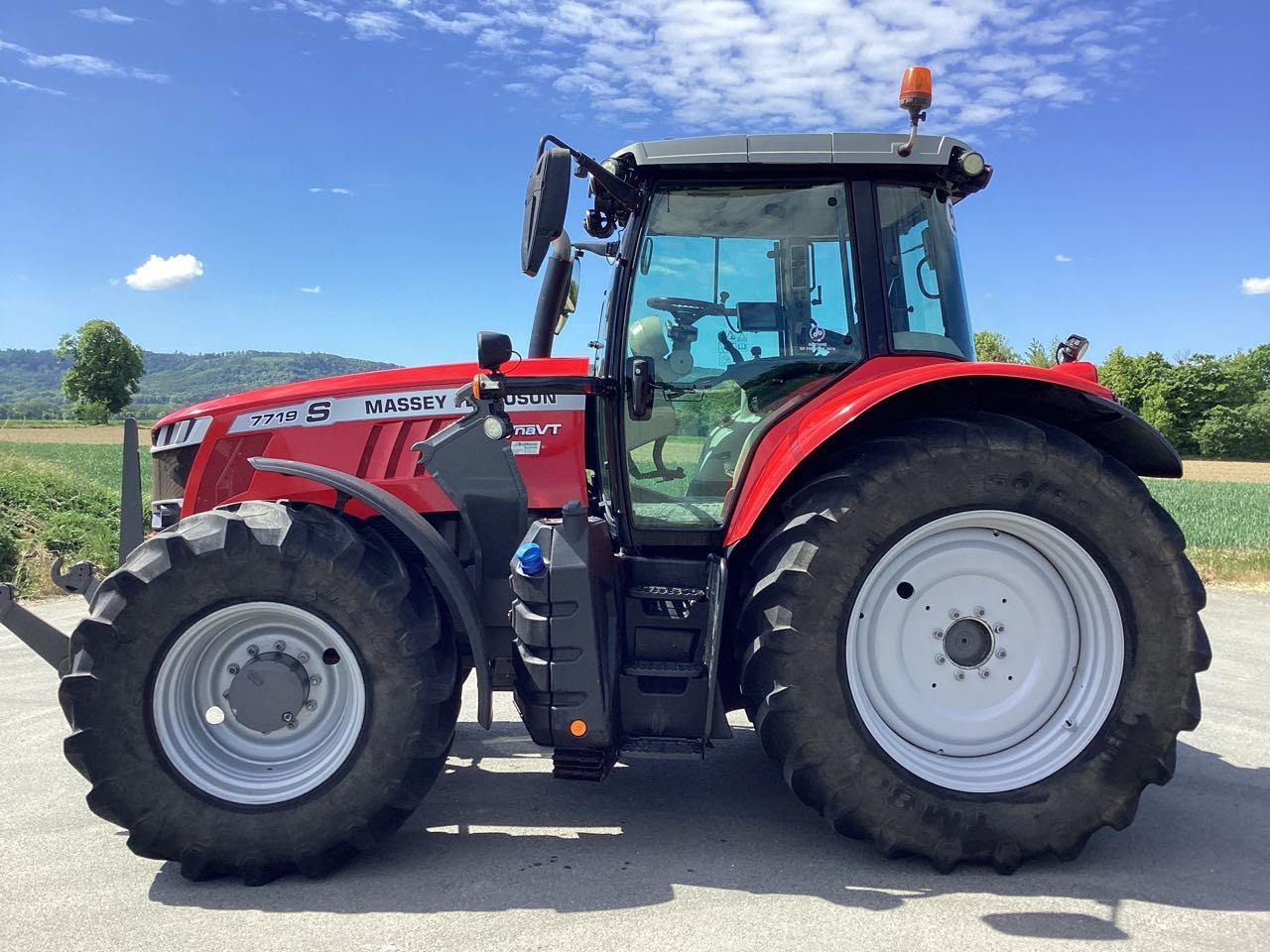 Massey Ferguson 7719 Dyna VT - جرار: صور 2 Massey Ferguson 7719 Dyna VT - جرار: صور 2