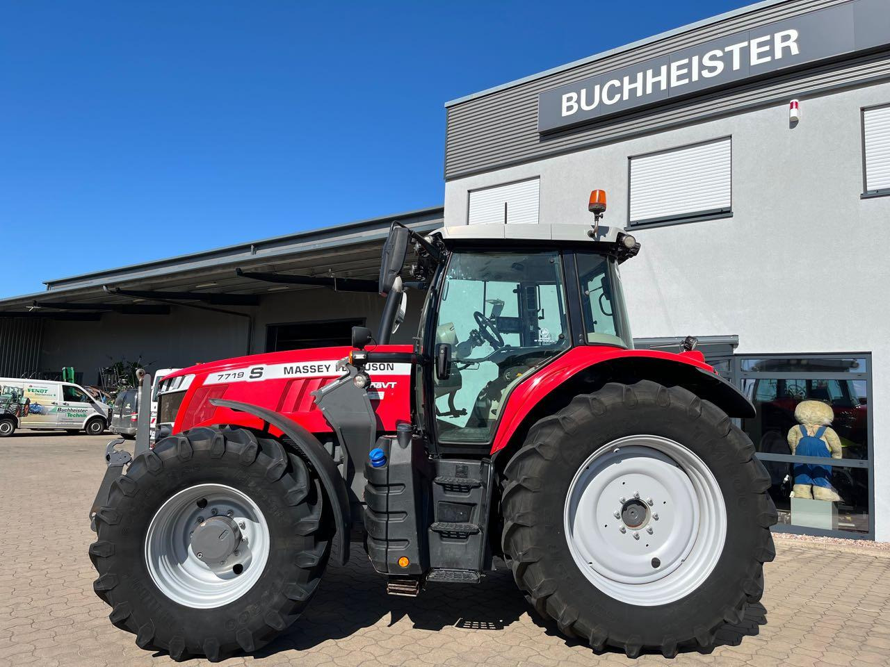 Massey Ferguson 7719 DynaVT - جرار: صور 5 Massey Ferguson 7719 DynaVT - جرار: صور 5