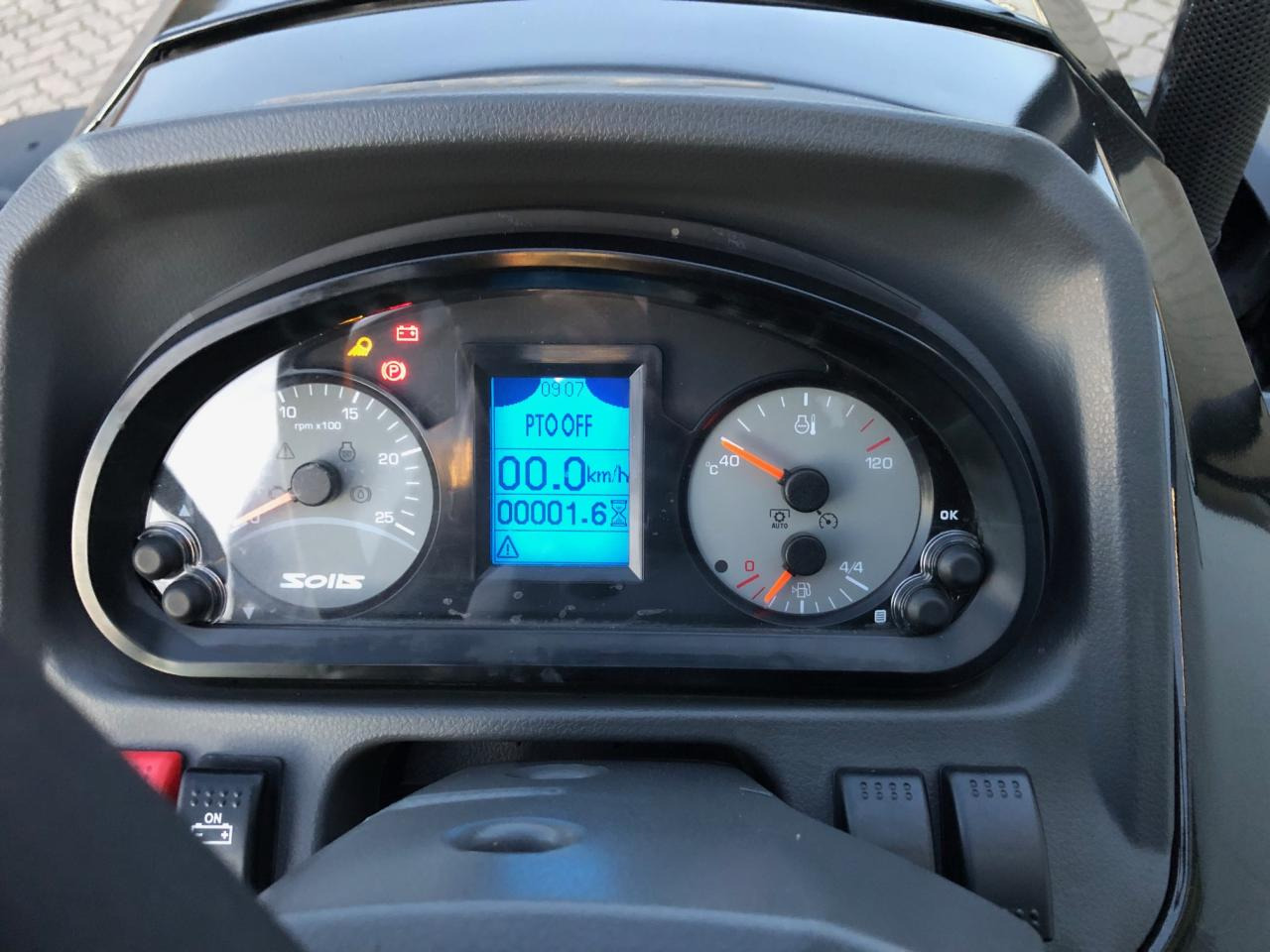 Solis 50 Stage V Panther - جرار: صور 5 Solis 50 Stage V Panther - جرار: صور 5